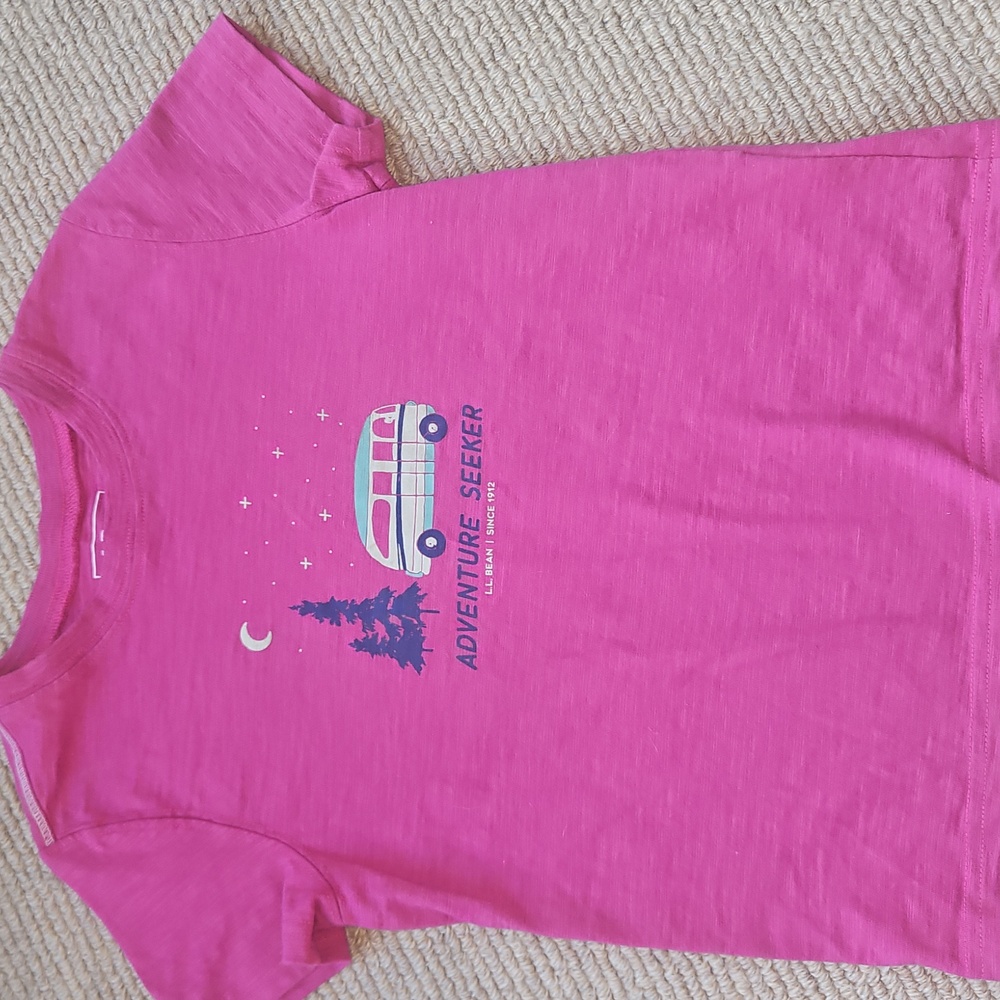 NEW never worn Glow-in-the-Dark Graphic Tee Adventure Seeker sz Med 5-6